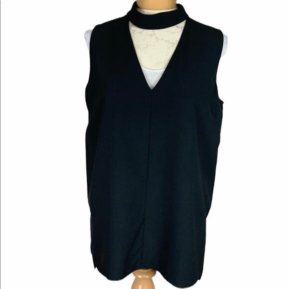 Adrienne Sleeveless Top w/ Cutout Black Size L - Picture 1 of 12